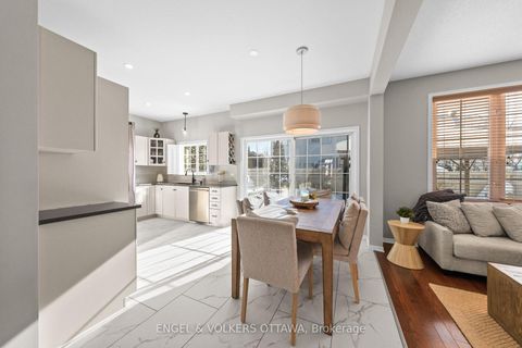 Photo 10 at 406 Keith Crescent, Mer Bleue/Bradley Estates/Anderson Park, Orleans