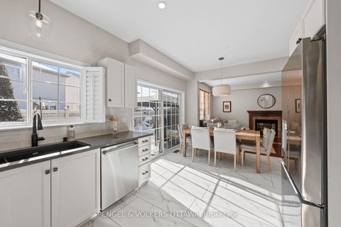 Photo 12 at 406 Keith Crescent, Mer Bleue/Bradley Estates/Anderson Park, Orleans