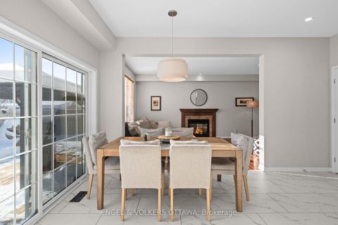 Photo 14 at 406 Keith Crescent, Mer Bleue/Bradley Estates/Anderson Park, Orleans