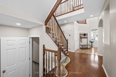 Photo 18 at 406 Keith Crescent, Mer Bleue/Bradley Estates/Anderson Park, Orleans