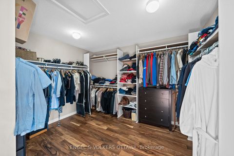 Photo 24 at 406 Keith Crescent, Mer Bleue/Bradley Estates/Anderson Park, Orleans