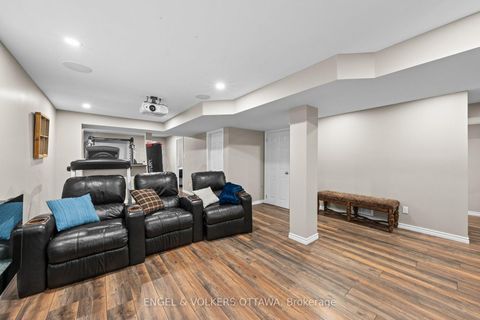 Photo 35 at 406 Keith Crescent, Mer Bleue/Bradley Estates/Anderson Park, Orleans