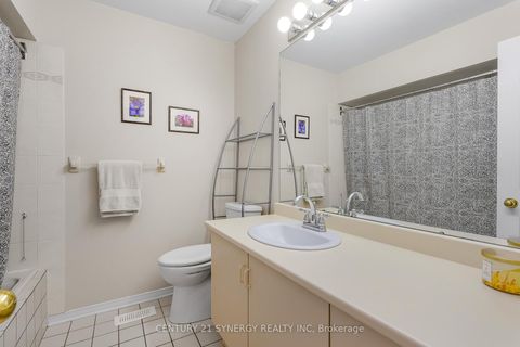 Photo 21 at 16 - 32 Innesbrook Court, Stittsville (Central), Stittsville