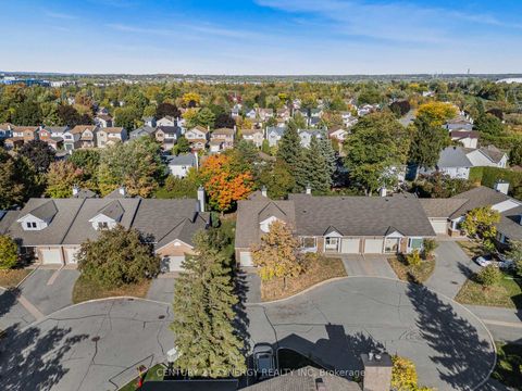 Photo 35 at 16 - 32 Innesbrook Court, Stittsville (Central), Stittsville