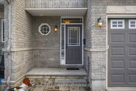 Photo 1 at 705 Regiment Avenue, Emerald Meadows/Trailwest, Kanata