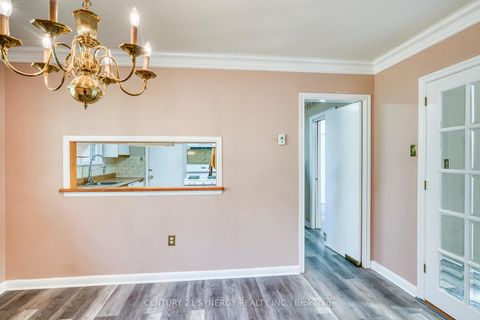 Photo 14 at 55 Drummond Street W, Perth