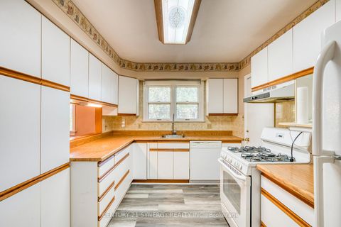 Photo 16 at 55 Drummond Street W, Perth