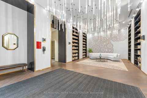 Photo 2 at 1007 - 428 Sparks Street, Ottawa Centre