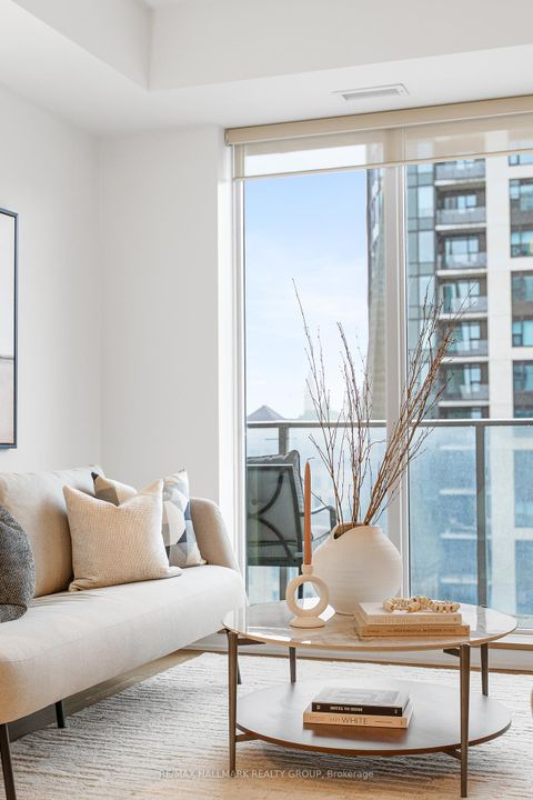 Photo 9 at 1007 - 428 Sparks Street, Ottawa Centre