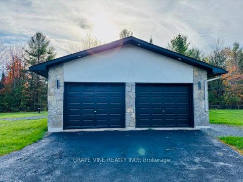 Photo 44 at 135 Manion Road, Huntley Ward (South West), Carp