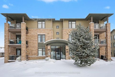 Photo 1 at 202 - 220 Janka Private, Emerald Meadows/Trailwest, Kanata