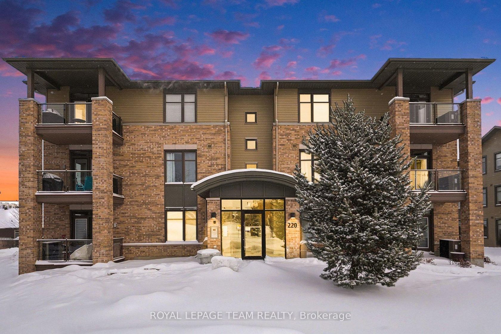 202 - 220 Janka Private, Emerald Meadows/Trailwest, Kanata 2