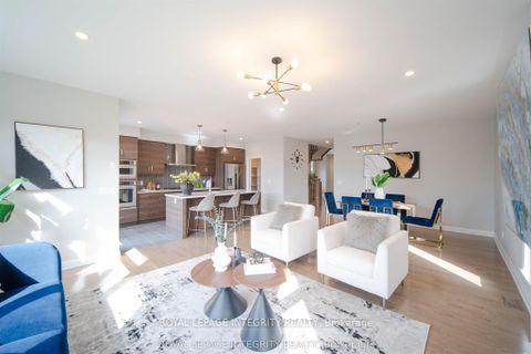 Photo 11 at 28 Greensand Place, Kanata Lakes/Heritage Hills, Kanata