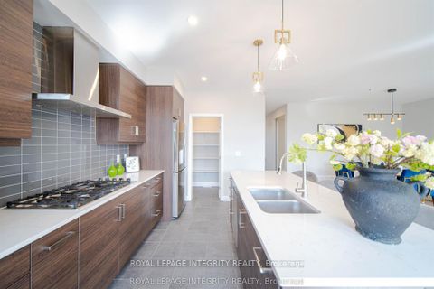 Photo 14 at 28 Greensand Place, Kanata Lakes/Heritage Hills, Kanata