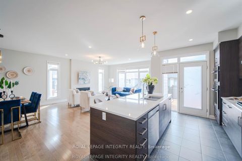 Photo 15 at 28 Greensand Place, Kanata Lakes/Heritage Hills, Kanata