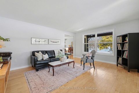 Photo 4 at 1231 Clothier Court, Manotick Village & Manotick Estates, Manotick