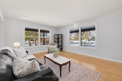 Photo 6 at 1231 Clothier Court, Manotick Village & Manotick Estates, Manotick