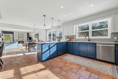 Photo 9 at 1231 Clothier Court, Manotick Village & Manotick Estates, Manotick