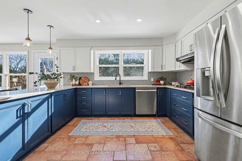 Photo 11 at 1231 Clothier Court, Manotick Village & Manotick Estates, Manotick