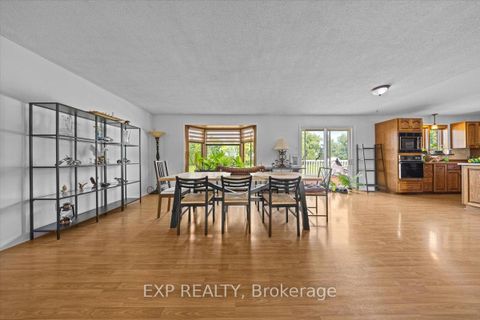 Photo 2 at 3382 Carp Road, Huntley Ward (South East), Carp