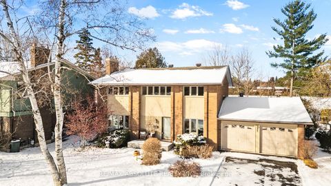 Photo 1 at 22 Banting Crescent, Beaverbrook, Kanata