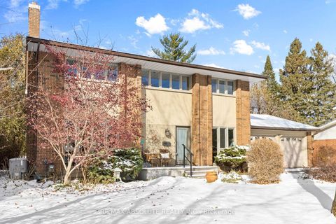 Photo 2 at 22 Banting Crescent, Beaverbrook, Kanata