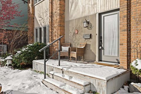 Photo 6 at 22 Banting Crescent, Beaverbrook, Kanata