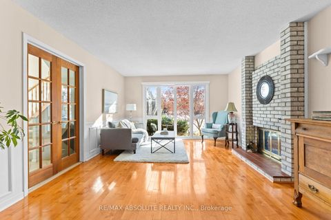 Photo 11 at 22 Banting Crescent, Beaverbrook, Kanata