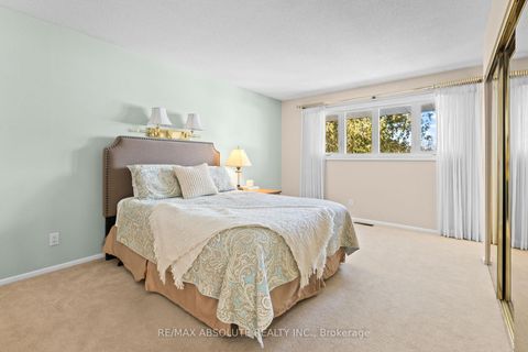 Photo 28 at 22 Banting Crescent, Beaverbrook, Kanata