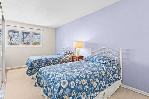 Photo 34 at 22 Banting Crescent, Beaverbrook, Kanata