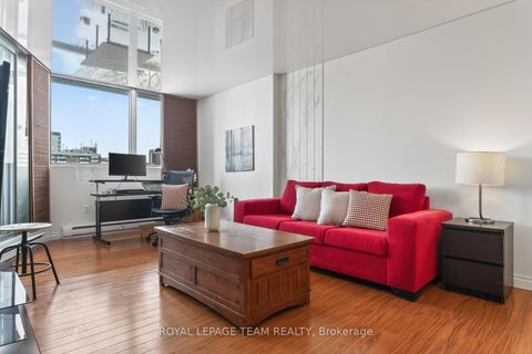 Photo 8 at 809 - 530 Laurier Avenue W, Ottawa Centre