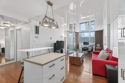 Photo 10 at 809 - 530 Laurier Avenue W, Ottawa Centre