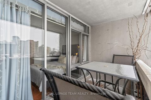 Photo 27 at 809 - 530 Laurier Avenue W, Ottawa Centre