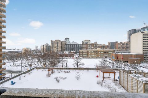 Photo 28 at 809 - 530 Laurier Avenue W, Ottawa Centre