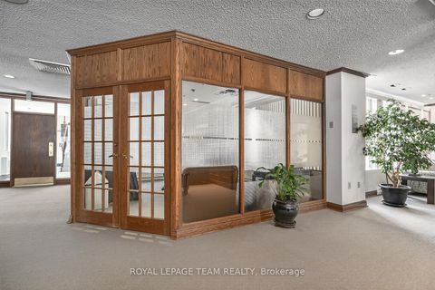 Photo 37 at 809 - 530 Laurier Avenue W, Ottawa Centre