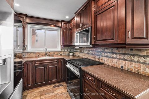 Photo 19 at 1876 Prestwick Drive, Queenswood Heights South, Orleans