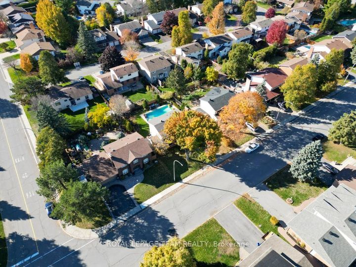 Photo 43 at 28 Holitman Drive, Nepean (Knollsbrook), Ottawa