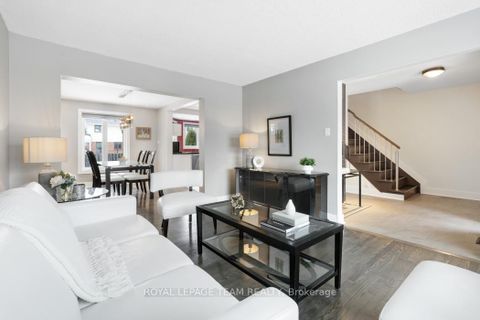 Photo 5 at 28 Holitman Drive, Nepean (Knollsbrook), Ottawa