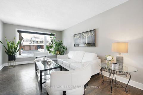 Photo 7 at 28 Holitman Drive, Nepean (Knollsbrook), Ottawa
