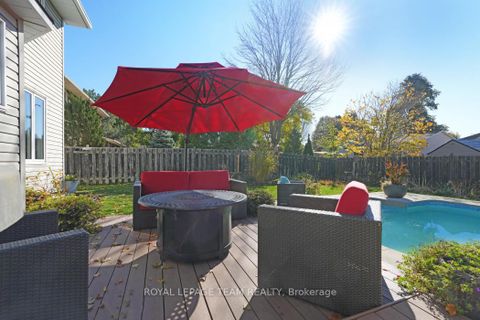Photo 37 at 28 Holitman Drive, Nepean (Knollsbrook), Ottawa