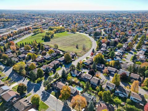 Photo 49 at 28 Holitman Drive, Nepean (Knollsbrook), Ottawa