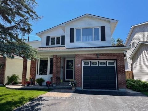 Photo 3 at 118 Seabrooke Drive, Glencairn/Hazeldean, Kanata