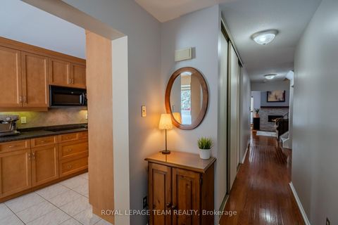 Photo 7 at 118 Seabrooke Drive, Glencairn/Hazeldean, Kanata