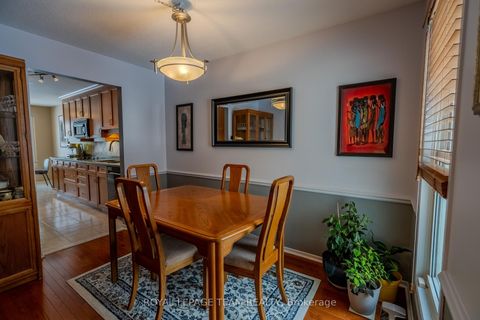 Photo 12 at 118 Seabrooke Drive, Glencairn/Hazeldean, Kanata