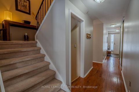 Photo 18 at 118 Seabrooke Drive, Glencairn/Hazeldean, Kanata