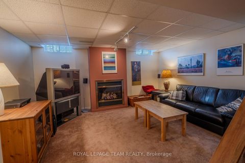 Photo 28 at 118 Seabrooke Drive, Glencairn/Hazeldean, Kanata