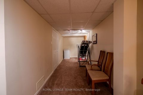 Photo 32 at 118 Seabrooke Drive, Glencairn/Hazeldean, Kanata