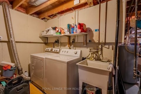 Photo 33 at 118 Seabrooke Drive, Glencairn/Hazeldean, Kanata