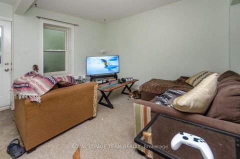 Photo 7 at 395 Mcleod Street, Ottawa Centre