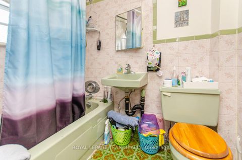 Photo 17 at 395 Mcleod Street, Ottawa Centre